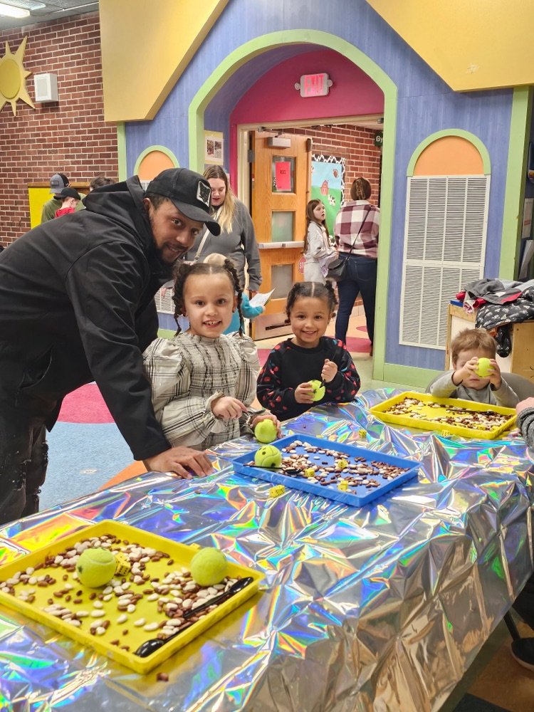 Amy Conway tweet media