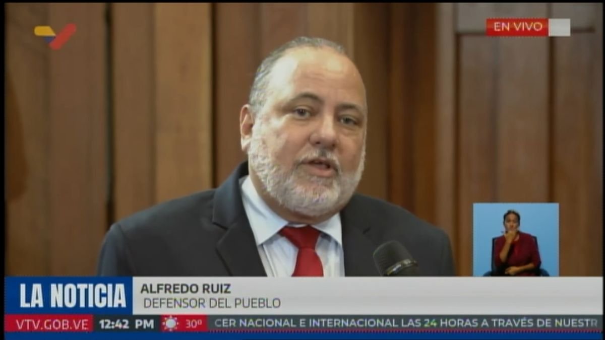 Tarek William Saab, fiscal general del régimen venezolano, y Alfredo Ruiz, defensor del pueblo, fueron removidos de sus respectivos cargos.

Era un rumor que había trascendido en los últimos días. Tarek se convirtió en el rostro visible de la impunidad en Venezuela.
