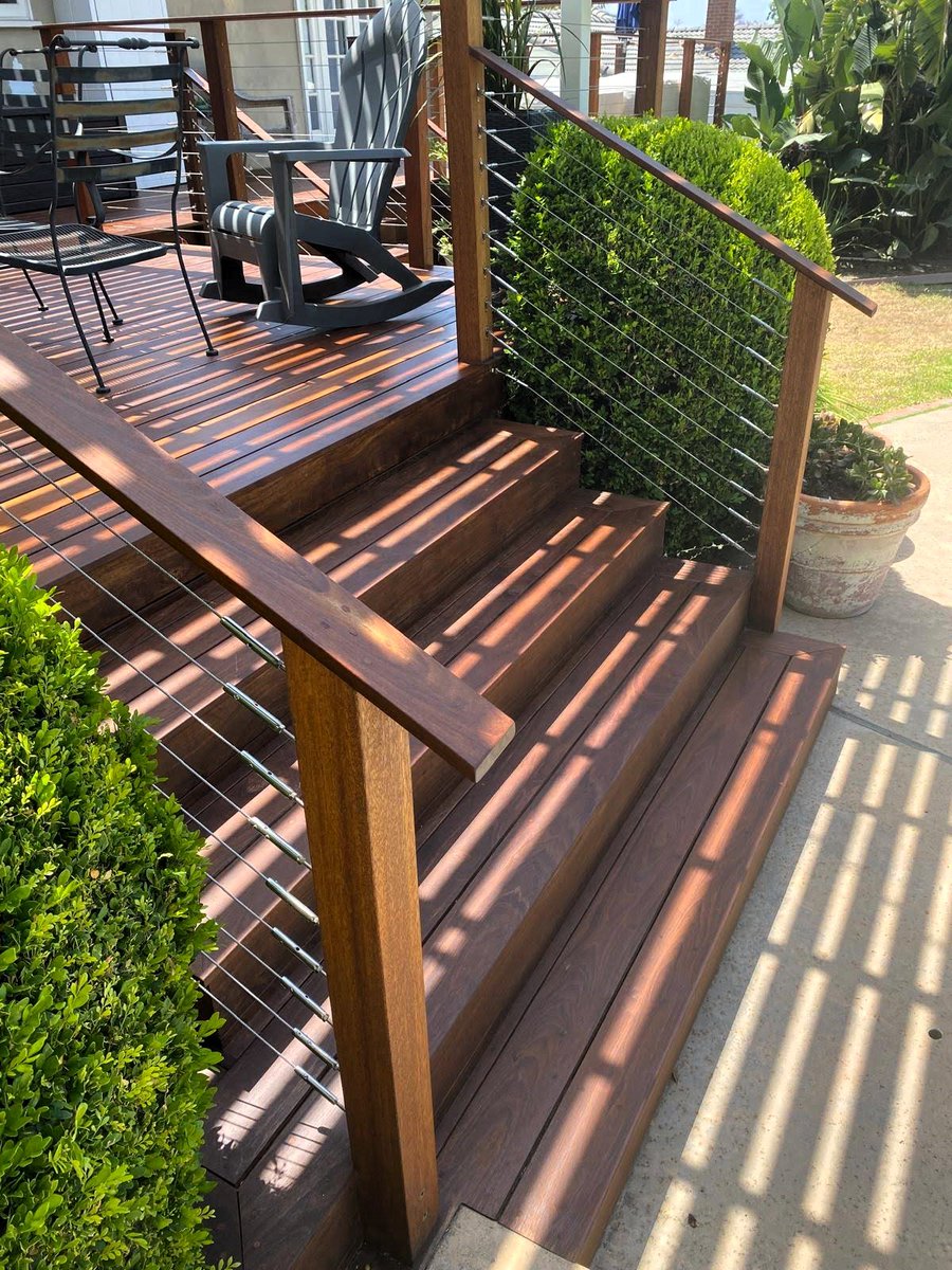 Light, shadow, and premium hardwood. 🪵☀️ This LA build shows how a pergola can add a stunning architectural pattern to your stairs. Precision-built and ready for the California sun. 🛠️🏙️

CSL #907689

#YourDeckBuilder #DeckDesign #LosAngeles #CurbAppeal