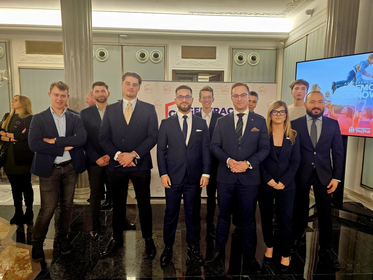 W Sejmie RP trwa konferencja "Demografia OdNowa" na której wybrzmią nasze postulaty w tym obszarze:
✅️ Szybsza droga do umów na czas nieokreślony dla młodych.
✅️ Dodatkowy głos w wyborach dla rodziców.
✅️ Zakaz smartfonów w szkołach. 
Działamy razem z <a href="/Od__Nowa/">OdNowa</a> 🤝