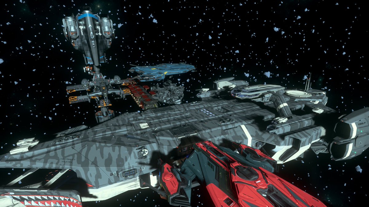 LenzFortis's tweet photo. Couldn't wait for player build spacestations...
So we built our own out of ships 
#StarCitizen https://t.co/mF0t0Mx63I