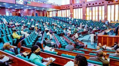 radionigeriahq's tweet image. Reps summon REA boss, direct response within 48 hours

#RuralElectrification
#Reps
#RadioNigeria
#Newsupdate

radionigeria.gov.ng/2026/02/25/rep…