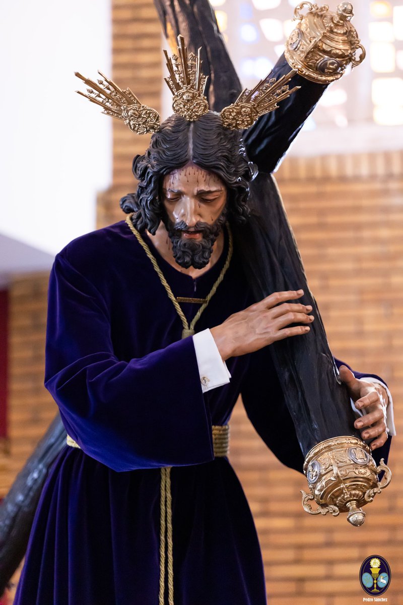 HdaDivinoPerdon's tweet photo. 🟣⚫️ 𝐒𝐨𝐥𝐞𝐦𝐧𝐞 𝐕𝐢𝐚+𝐂𝐫𝐮𝐜𝐢𝐬 | Ntro. Padre Jesús del Divino Perdón, ataviado por @GrandeDeLeon , ya en sus andas a falta del exorno floral, para su anual y Solemne Via+Crucis.

📸 @pedroschezphoto

#DivinoPerdón https://t.co/v2kpWKNlPB