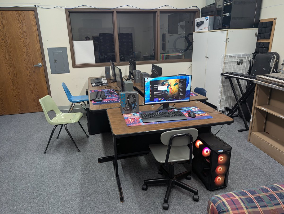 WAC__Esports's tweet photo. Christmas may have come late for us but when it did show up, it showed up big! Our new PCs and equipment are now set up and the games are all installed!  Finalizing a roster for Valorant and getting our broadcast organized is all that remains! @WIHSesports https://t.co/BDsLYPKo2e