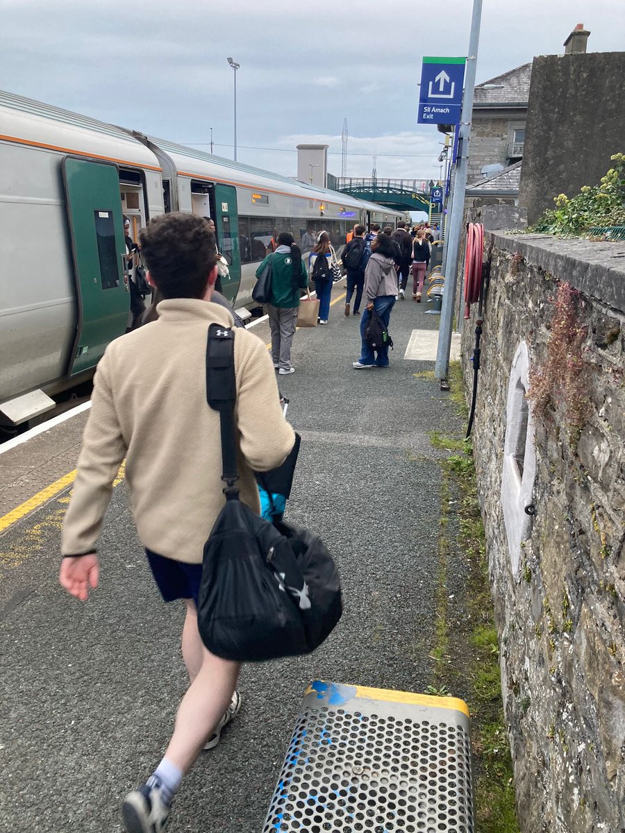 WestOnTrackIRL's tweet photo. #irishrail passenger numbers increased by 8.6% to 55 million in 2025, a new record for the network. There are hundreds of thousands more awaiting the reopening of the #westernrailcorridor #modalshift #sligo #galway #mayo @IrishRail @mayotourism @galwaytourism @NWAssembly https://t.co/Lp3Debd0ZN