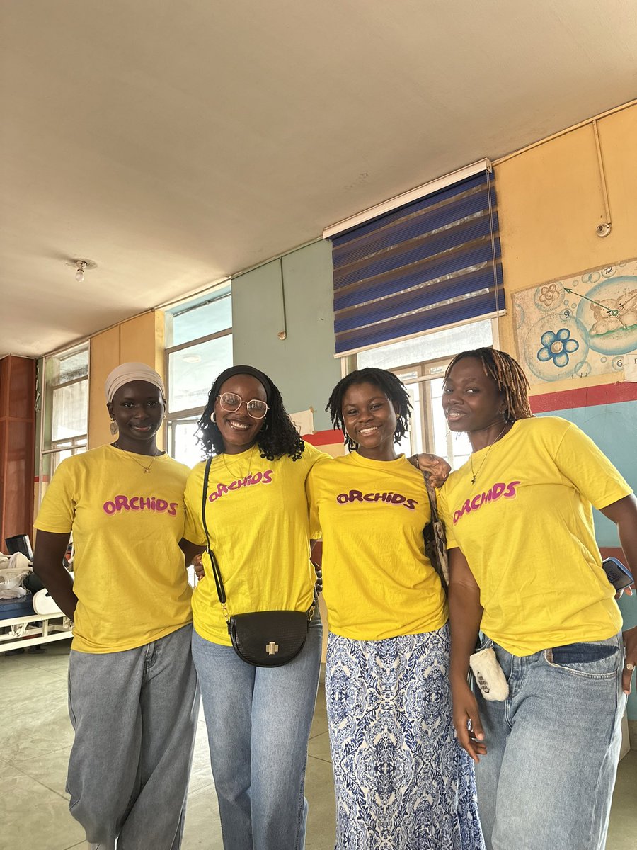orchidsforkids's tweet photo. On Wednesdays, we wear yellow🤩💛….and bring sunshine to the paediatric ward https://t.co/QwPcFxGBbt