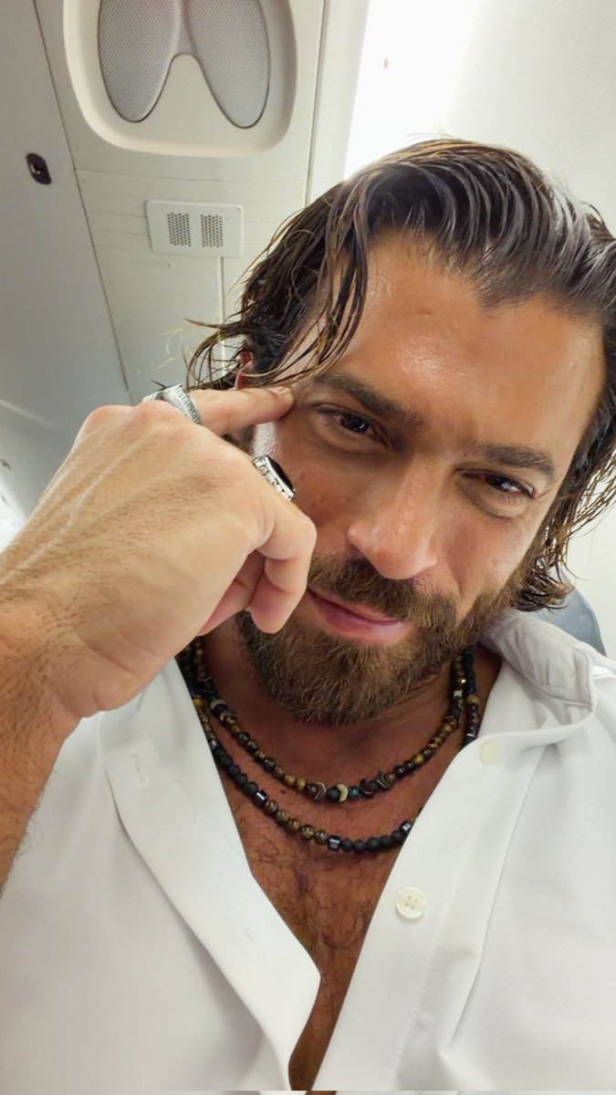 Él 🤍✨

#CanYaman