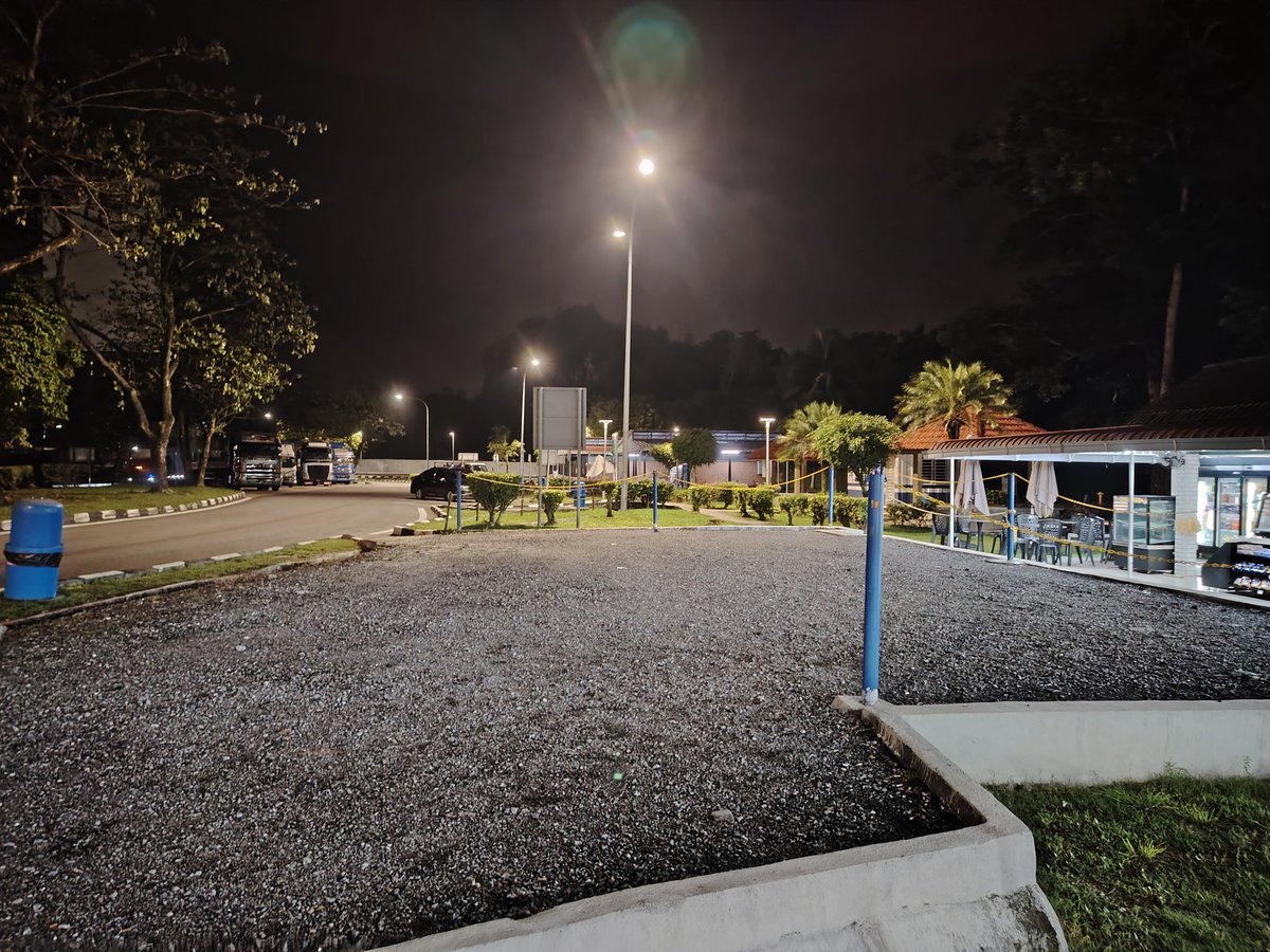 Rehat jap, 1/2 jam lagi sampai ipoh