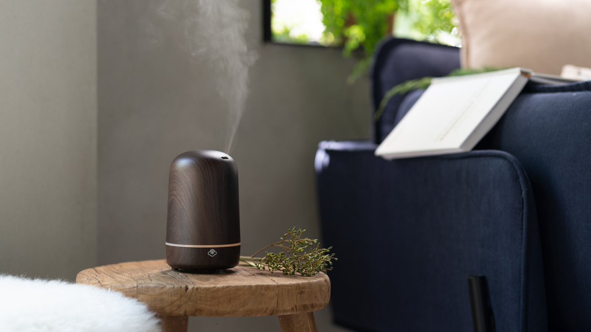 SereneHouseUSA's tweet photo. Find shelter from the storm of life with the Light House Ultrasonic Diffuser.

#serenehouseusa
#serenehouse
#serenehousediffuser
#diffuser
#essentialoil
#aromatherapy
#aromatherapylove
#diffuserlife
#homedecor
#homedecorinspo
#homefragrance
#homescents
#ultrasonicdiffuser https://t.co/GXkVGXyEH1