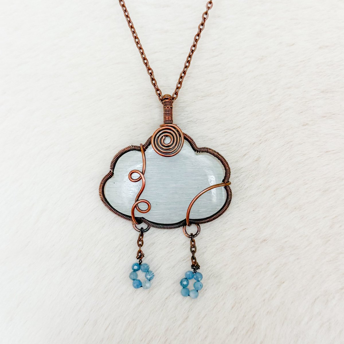 I’m making a FREE selenite cloud pendant for a random person that likes my most recent art post today only (found under my highlights tab)🌦️🤭 

it helps me tremendously to freely support by engaging with my posts, and in return you get a selenite cloud pendant for free!! Plz🥹