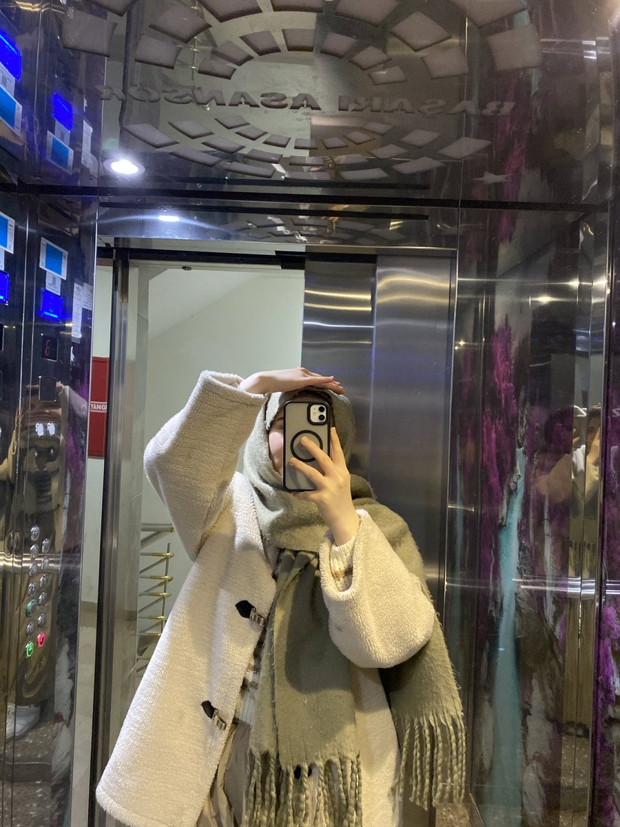 Meryemorgul_'s tweet photo. Memleketim şaşırtmıyor…
Teravih kombinim😅 https://t.co/GXszC425y9