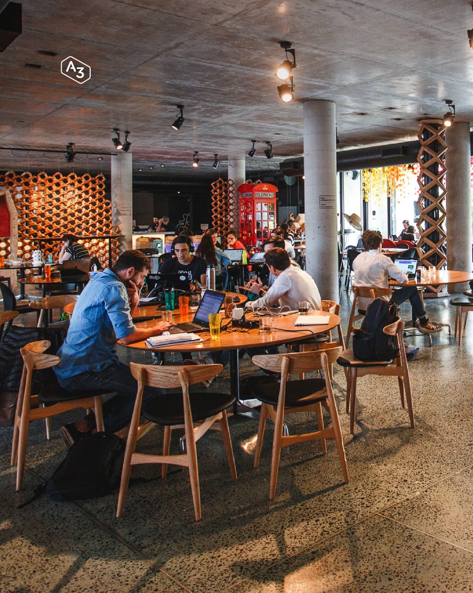 areatres's tweet photo. En #AreaTres trabajar no es solo cumplir horario: es estar en un coworking donde la gente se conecta de verdad. 🙌🏼

¡Vos también podés sumarte a la #ComunidadA3! 😉

https://t.co/ZNo47PoUHW https://t.co/wzdjGwZc08