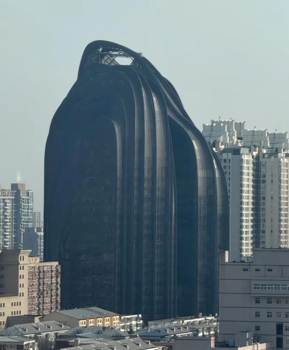 Deserted tweet media