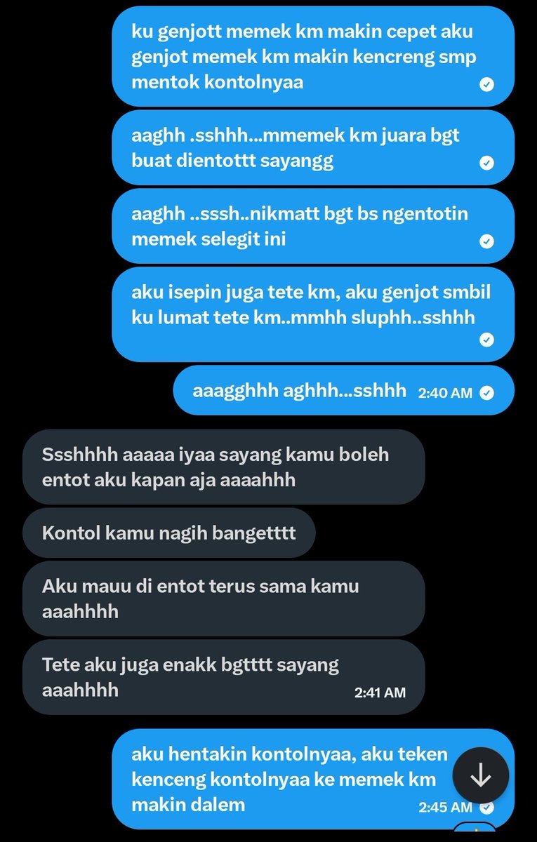 JulsMeks's tweet photo. Cwe sange yg blm tidur mau memeknya dikokop brutal smp muncrat, digenjot smp kelojotan dm yum beb atau tele https://t.co/BpBnB0CnvQ https://t.co/0h5iRWYHxN