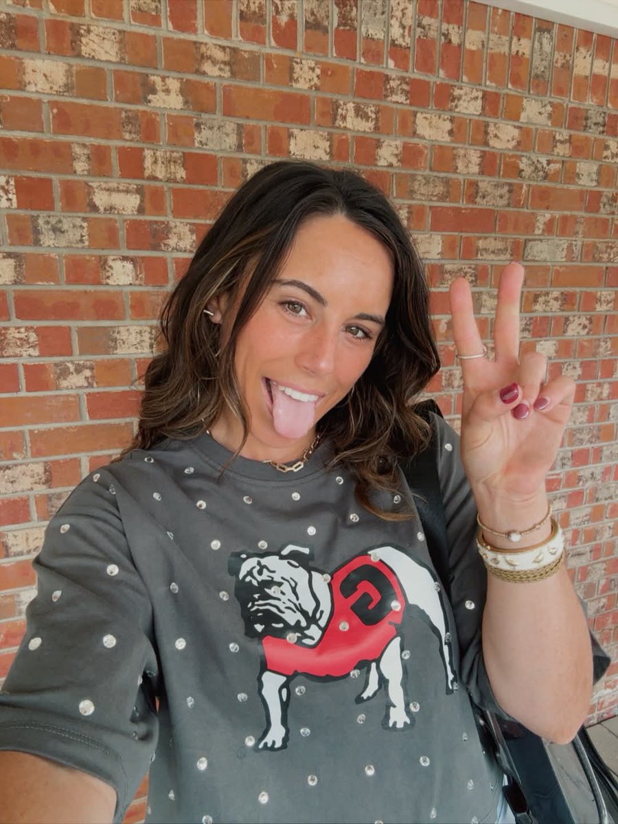 happytimeforus's tweet photo. Show me who here  and why and I will MILK YOU DRY AND FEED YOU #wankchat #wankbattle #cumtribute https://t.co/riXM8vR8Kj