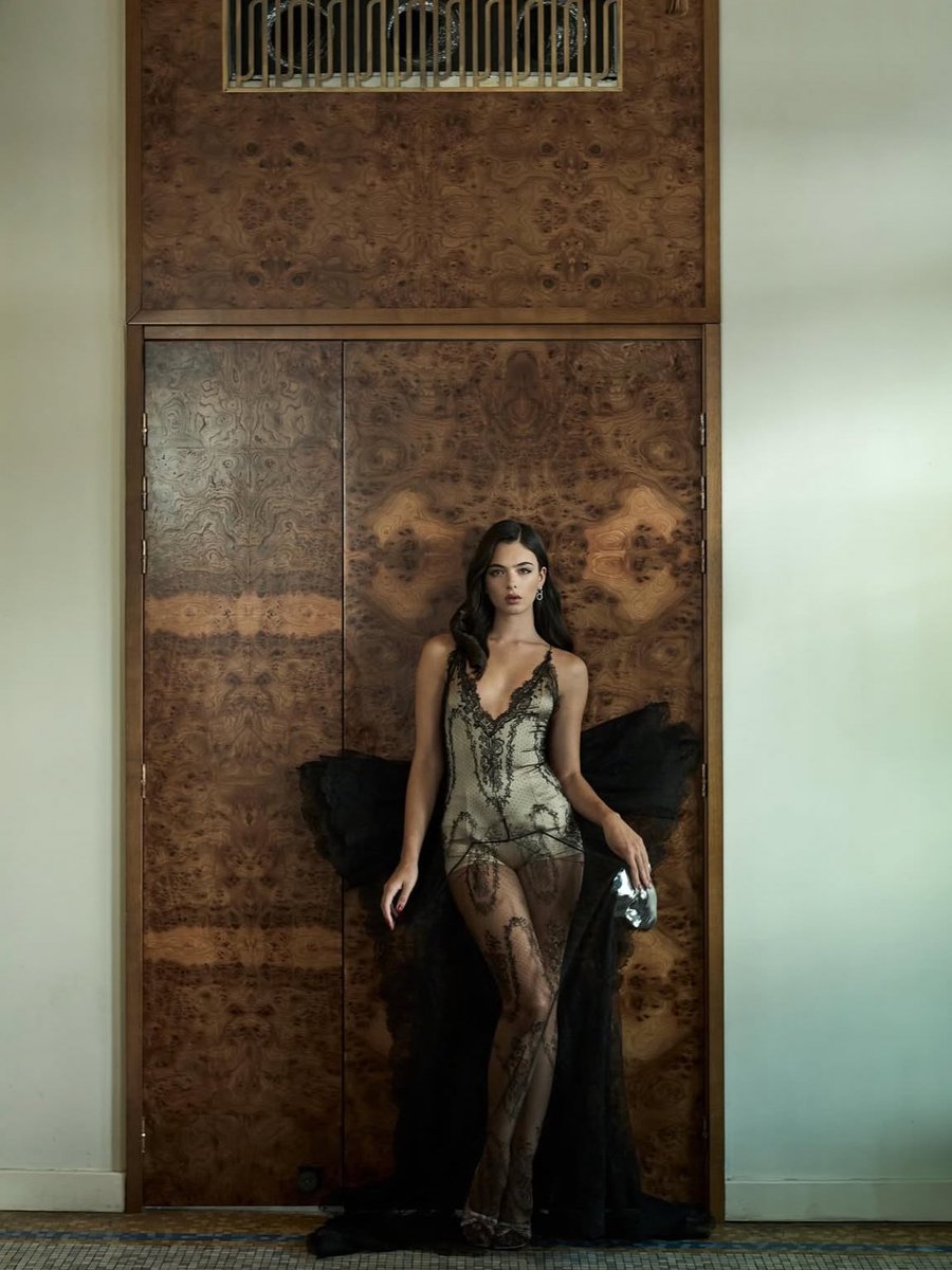 devasell's tweet image. a glimpse of the Phatom x Vanityfairfrance