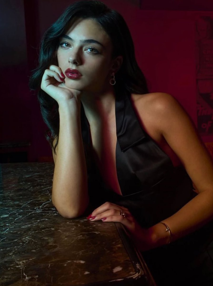 devasell's tweet image. a glimpse of the Phatom x Vanityfairfrance