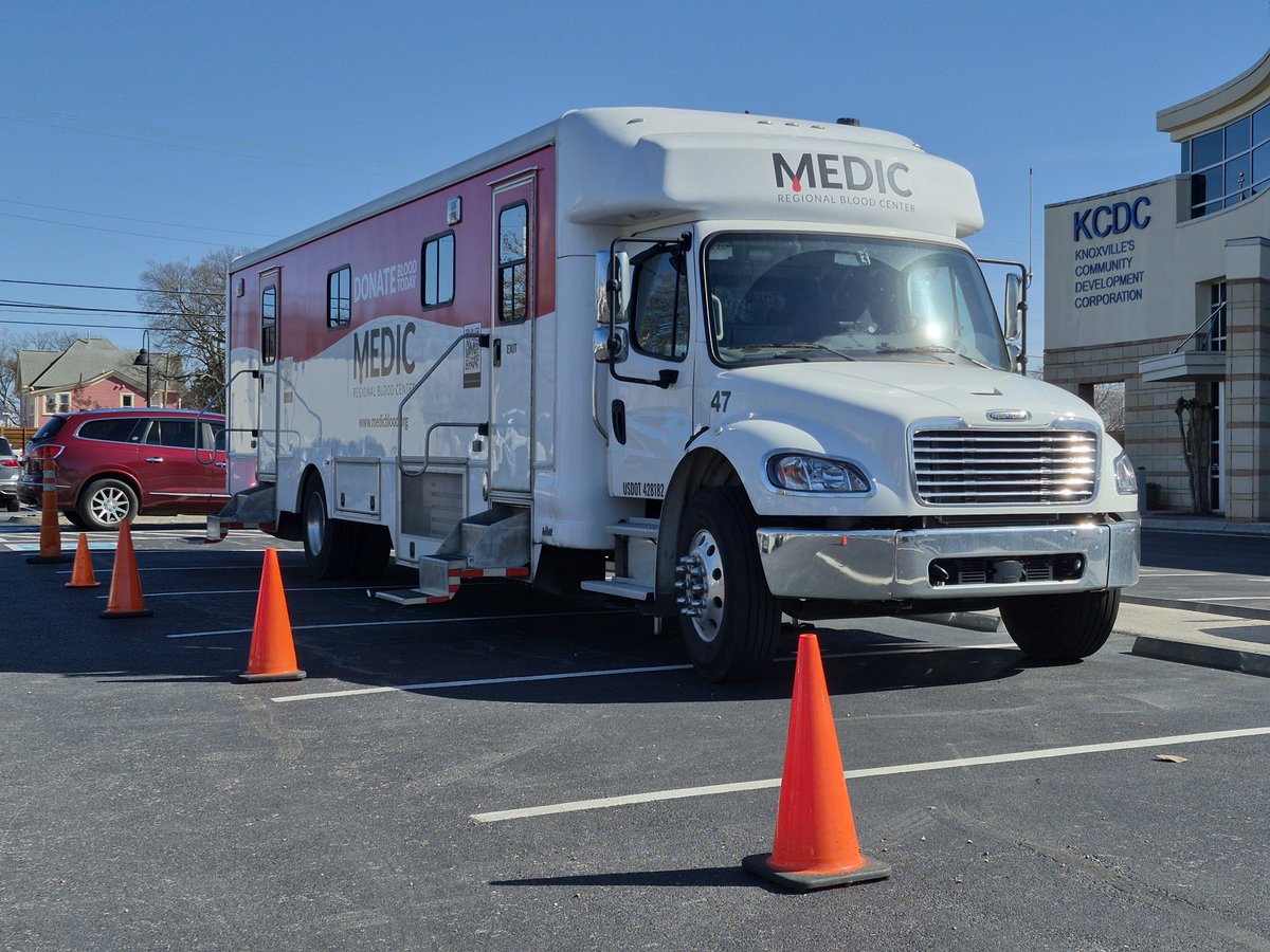 KnoxvilleCDC's tweet image. KCDC staff stepped up during a recent @MEDICblood blood drive, helping collect 12 units of blood for those in need in our community. Thank you to everyone who rolled up their sleeves to make a life-saving difference.

Donation opportunities: tndonor.org/donor/schedules 
#BloodDrive