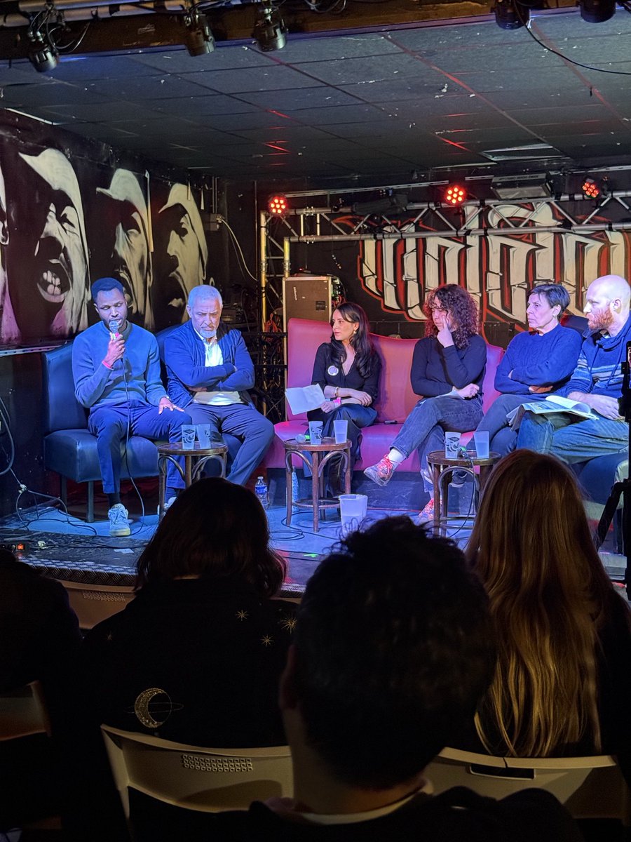 Thomas Roller tweet media