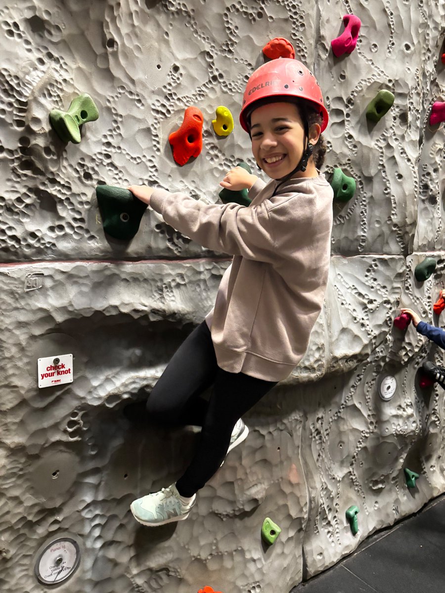 Caldercuilt Primary School & Nursery Class tweet media