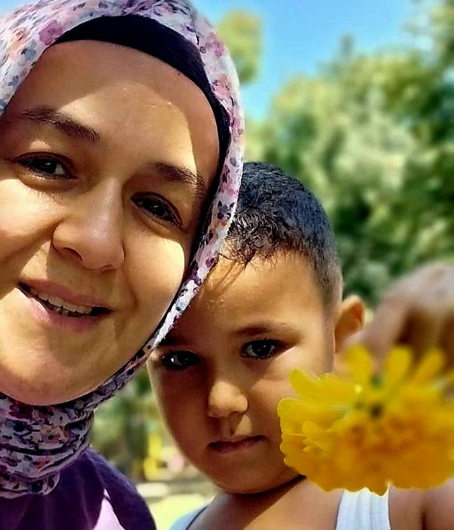 Dosyası Yargıtay'da olan
bir anne cezaevinde..

Bırakın Verem ile mücadele
eden çocuğunun yanında olsun..

Bu hukuk değil
zulümdür..

SelmanaAnnesini Verin