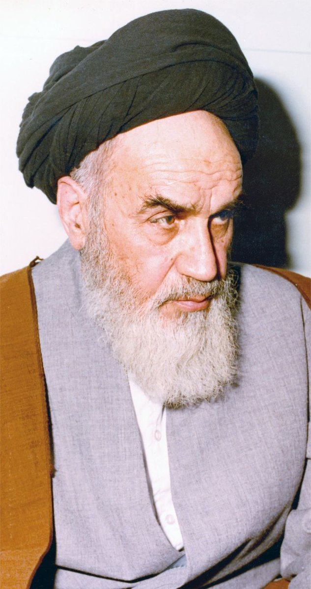 روحُ الله ورحمَتُه لنصرةِ المستضعفين..

الفاتحة لروحه الطاهرة