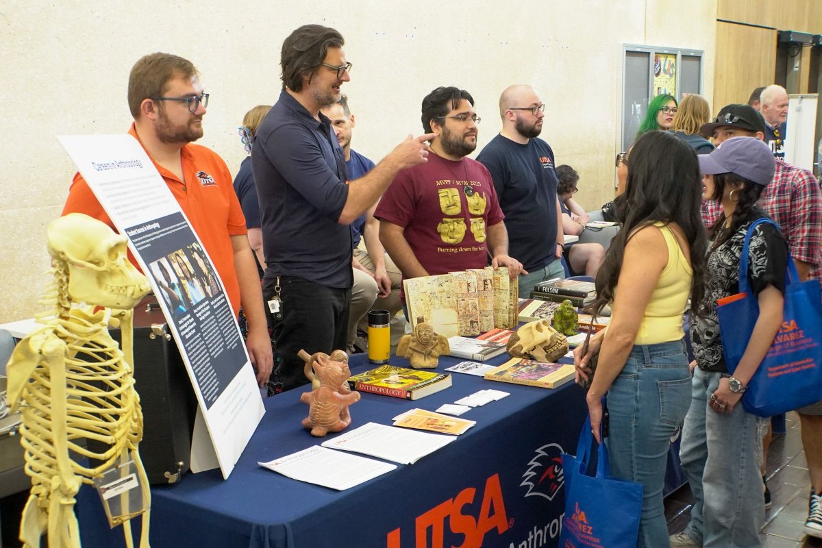 UTSA College of Liberal and Fine Arts tweet media