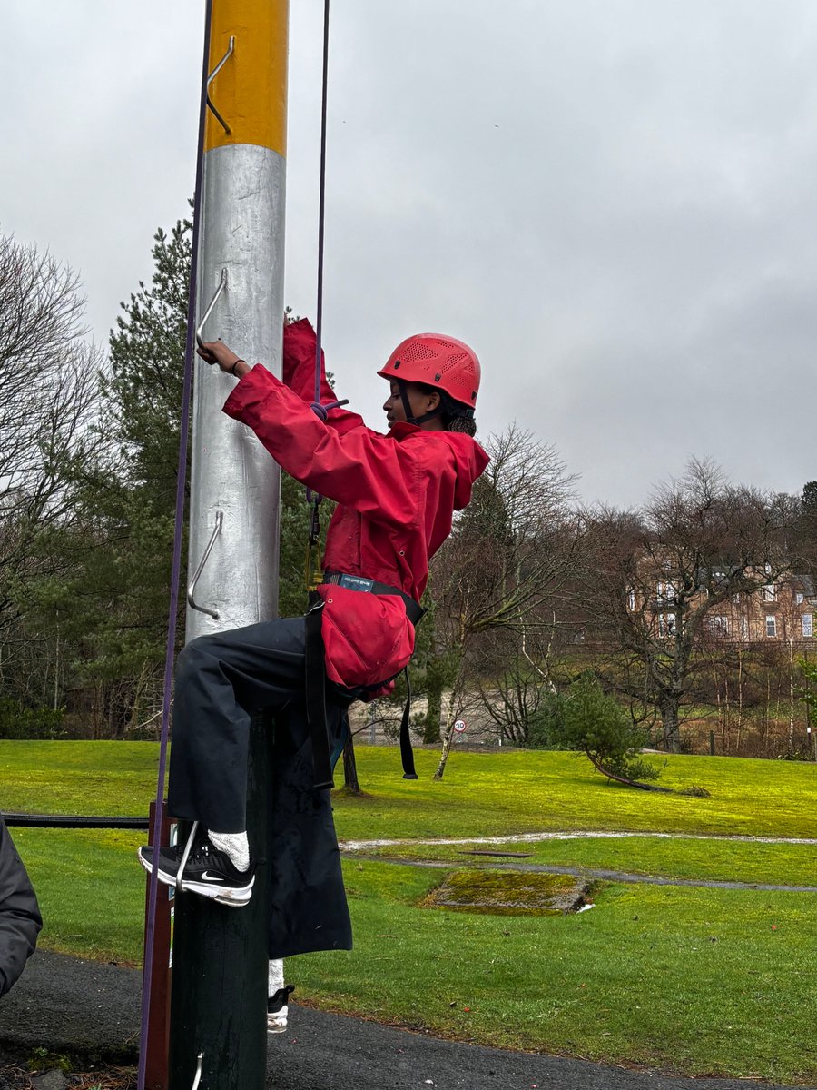 Caldercuilt Primary School & Nursery Class tweet media
