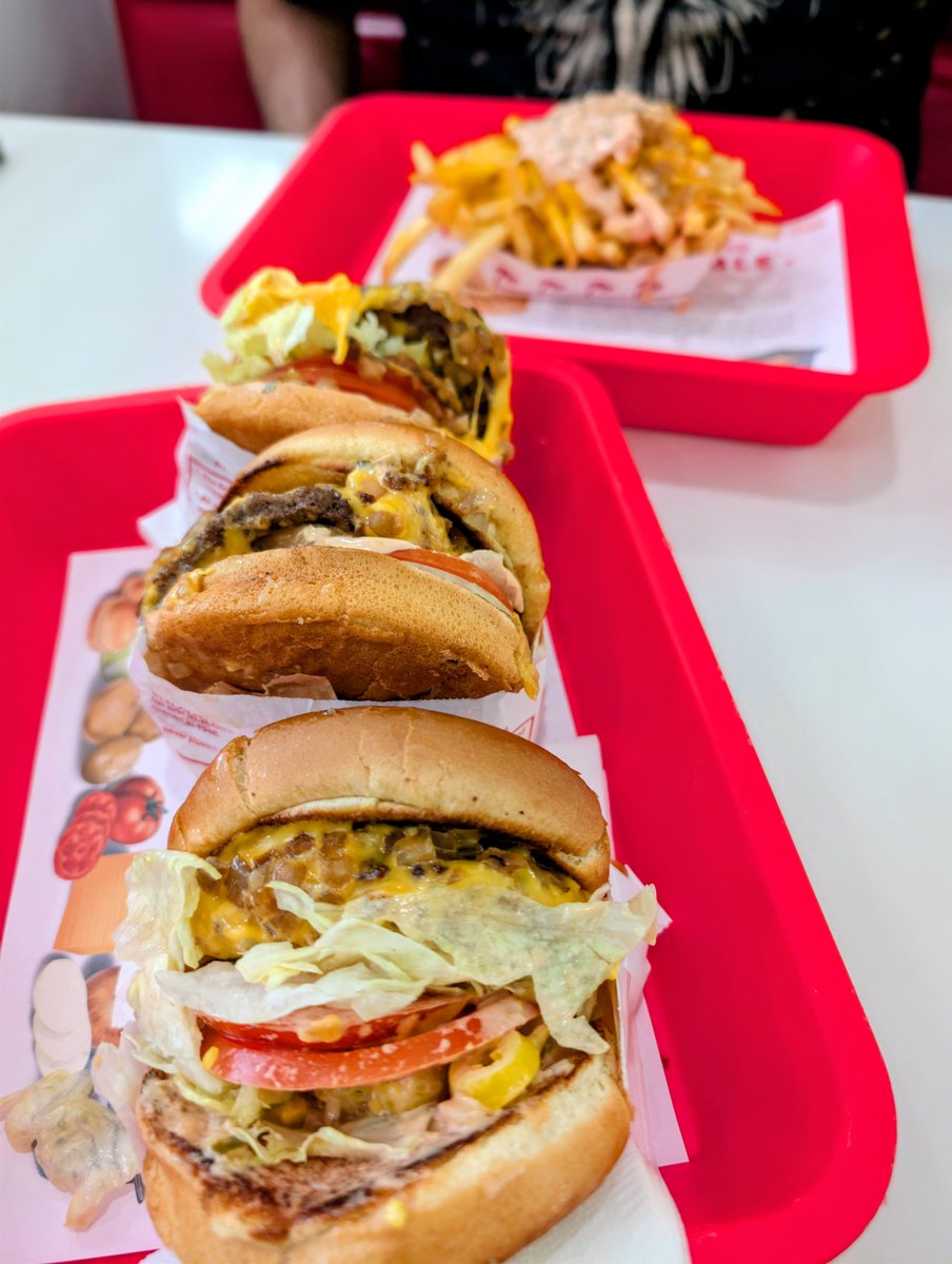 ~TigonCat~ tweet media