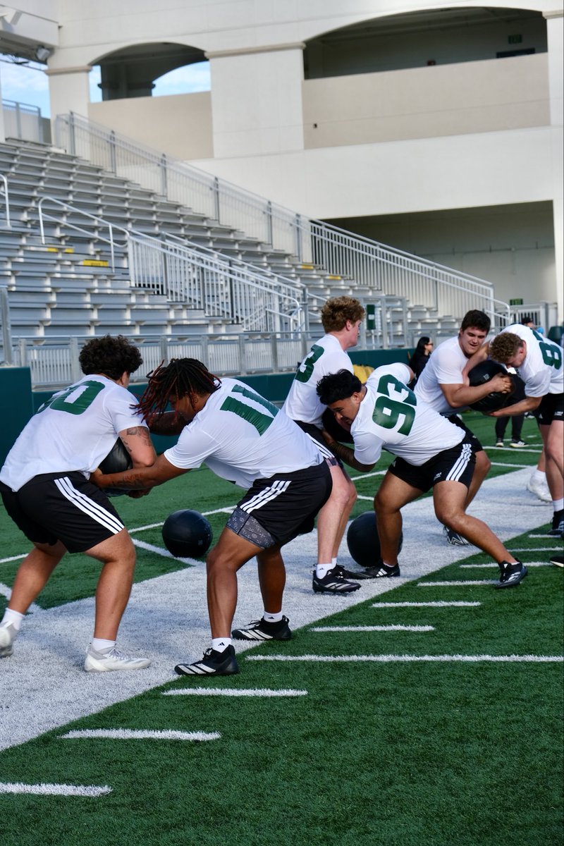 Cal Poly Football tweet media