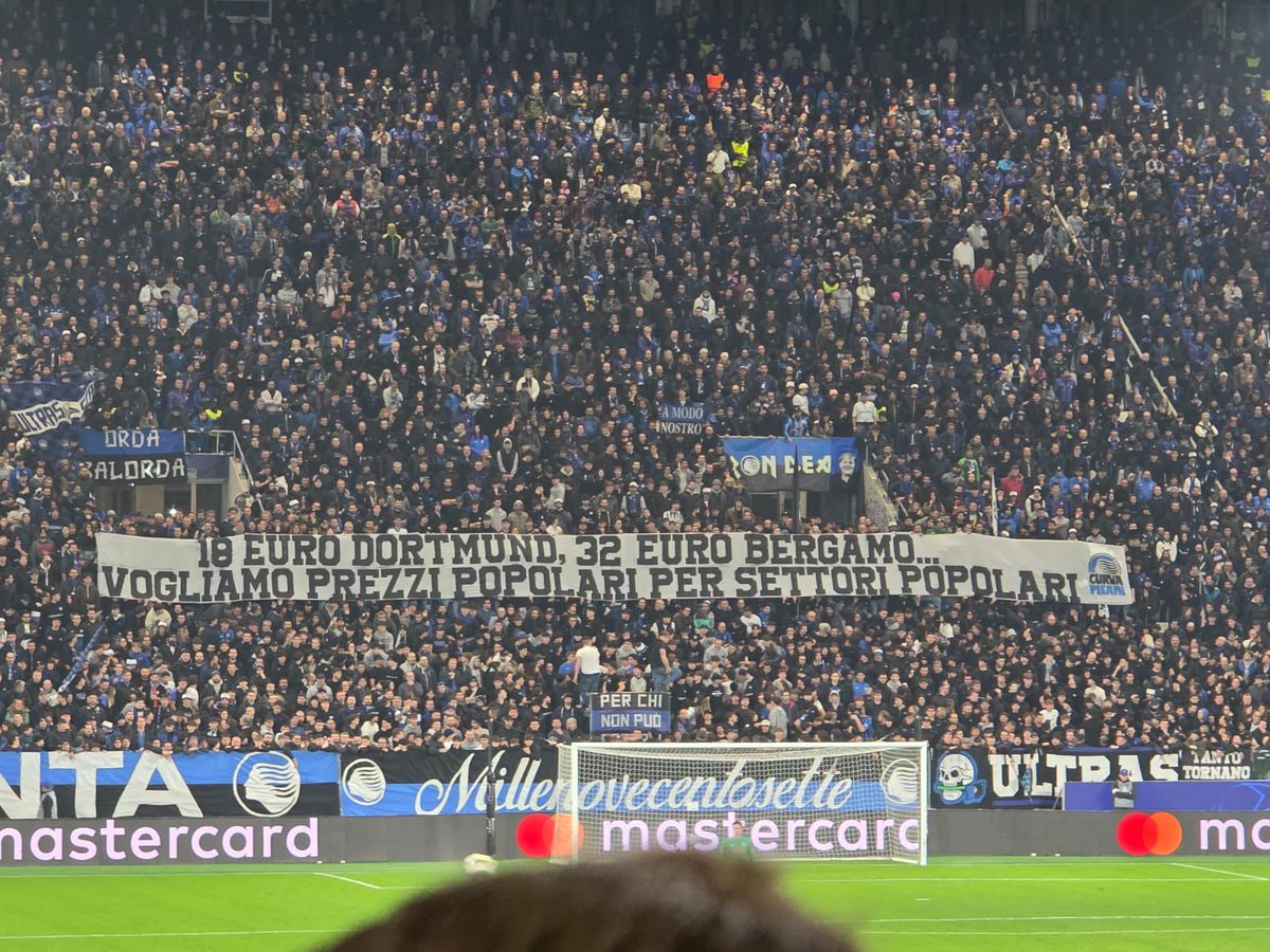 mausimschnee's tweet image. Atalanta-Kurve korrekt #ATABVB