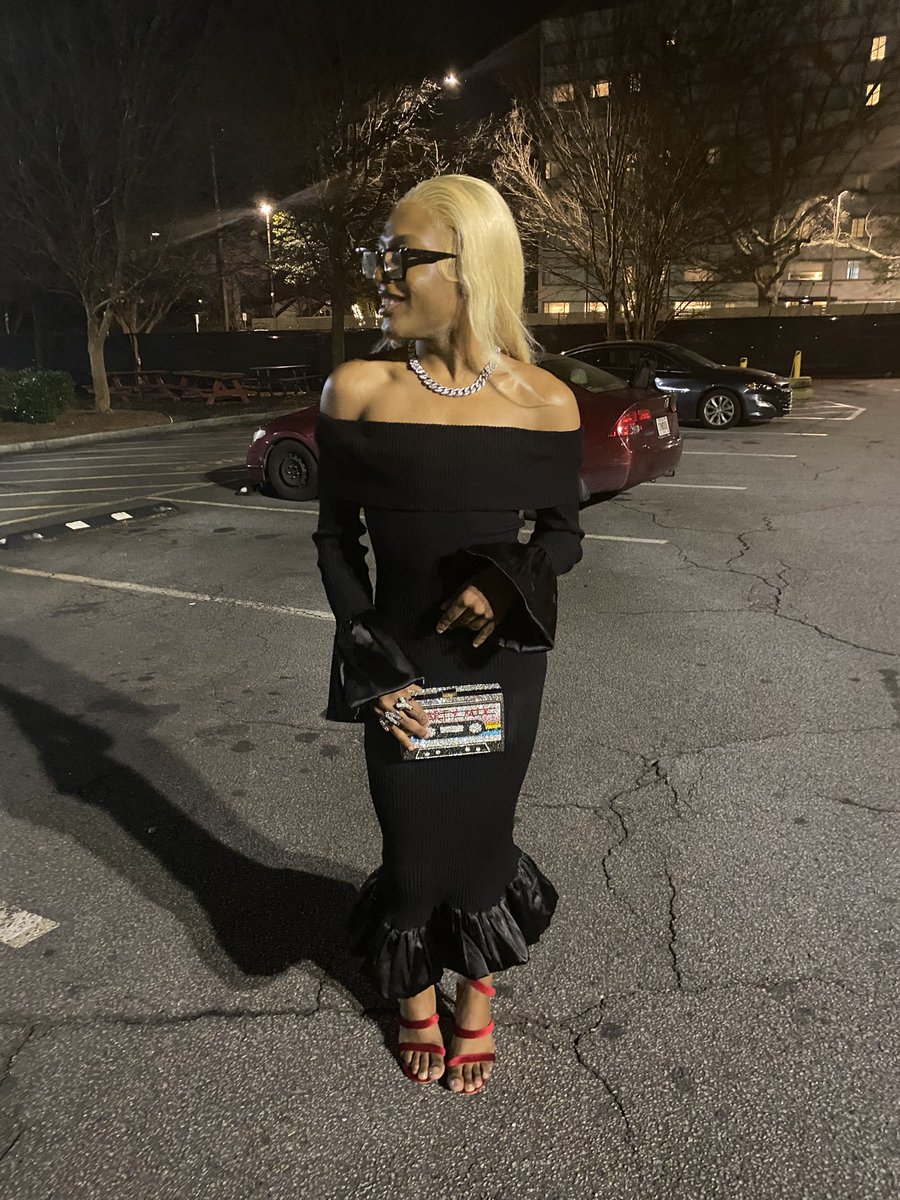 ClassyKDoll1's tweet photo. Classy is my name ๐ค
Snap: Miss.Mamas25
Ig: Classy.k_doll
#trans #blacktrans #femboy #sissyboy #ladyboy #crossdressor #versetrans #gay #lgbtq #atl #atlanta https://t.co/sjYI2kB4hA