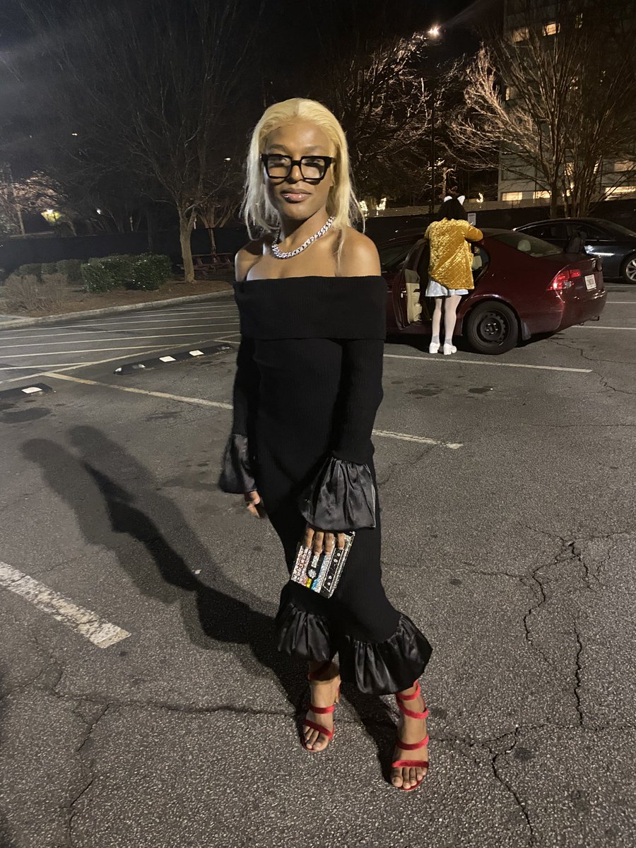 ClassyKDoll1's tweet photo. Classy is my name ๐ค
Snap: Miss.Mamas25
Ig: Classy.k_doll
#trans #blacktrans #femboy #sissyboy #ladyboy #crossdressor #versetrans #gay #lgbtq #atl #atlanta https://t.co/sjYI2kB4hA