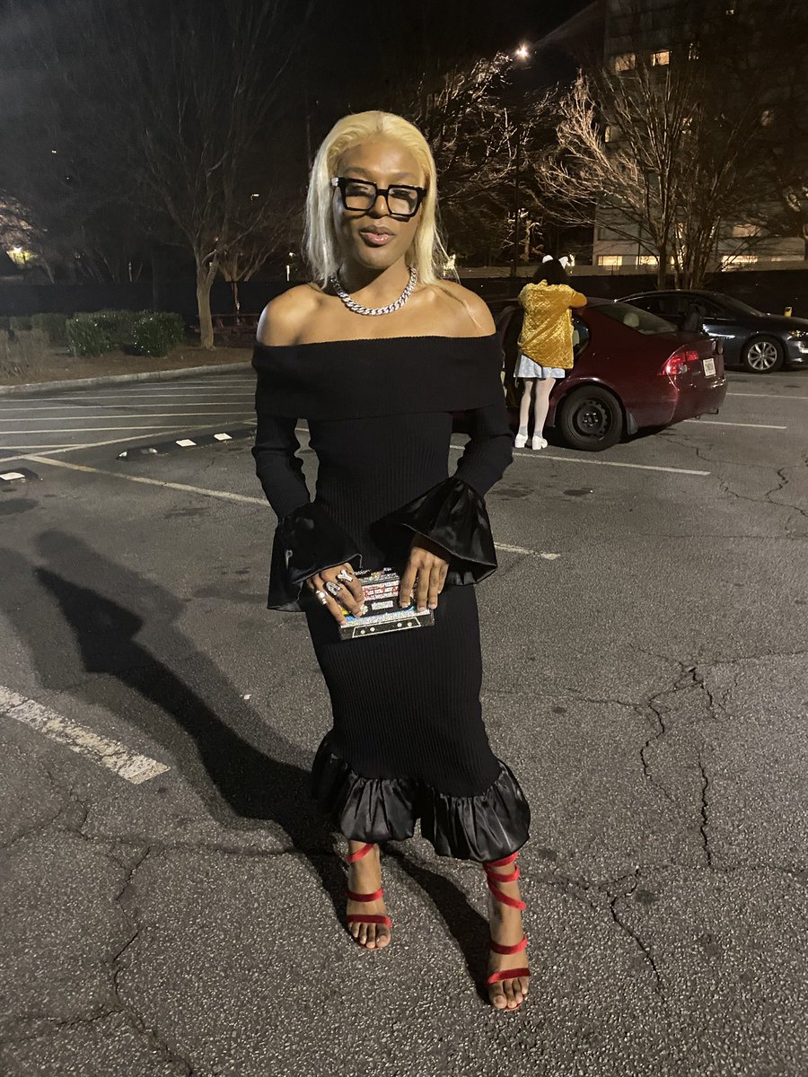 ClassyKDoll1's tweet photo. Classy is my name ๐ค
Snap: Miss.Mamas25
Ig: Classy.k_doll
#trans #blacktrans #femboy #sissyboy #ladyboy #crossdressor #versetrans #gay #lgbtq #atl #atlanta https://t.co/sjYI2kB4hA