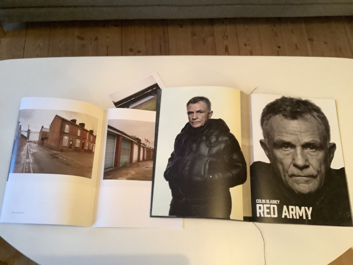 Jonas @threefingers 🎩 tweet media