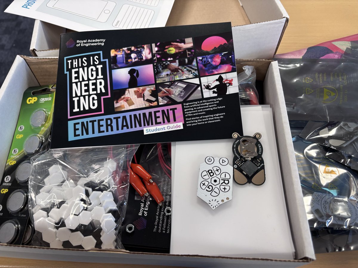 Miss Burrell tweet media