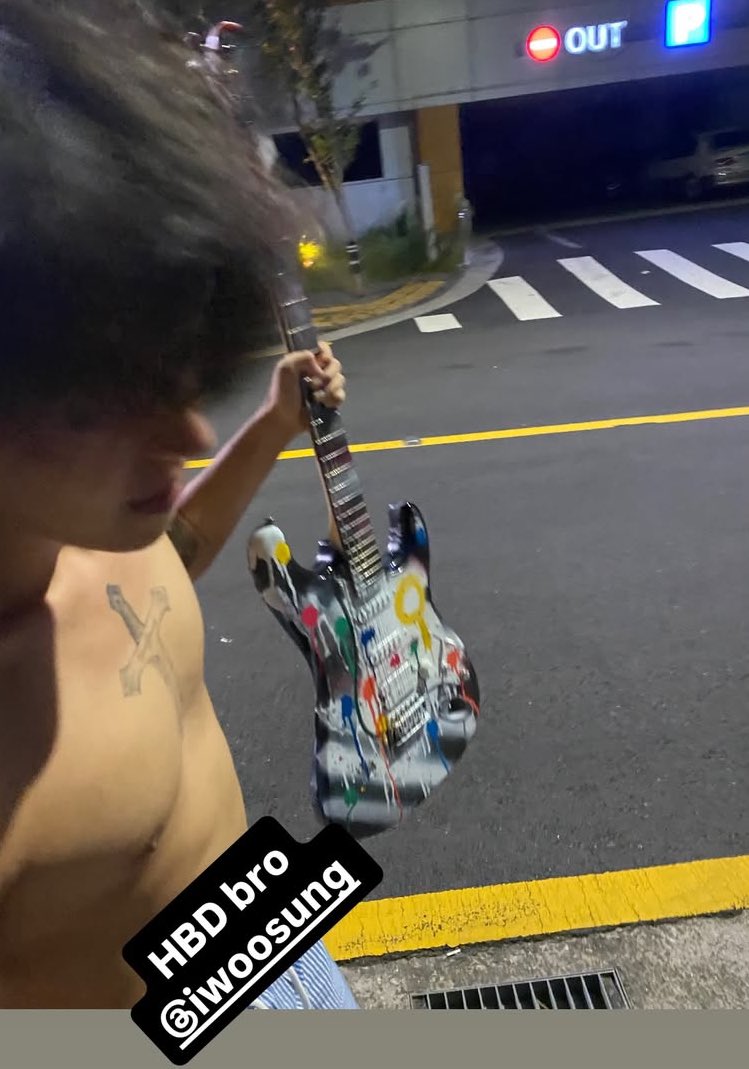 [Instagram] 25.02.2026 / Historia de Hajoon

- Feliz Cumpleaños hermano <a href="/woosungofficial/">WOOSUNG</a> 

<a href="/TheRose_0803/">더로즈_The Rose</a> #TheRose