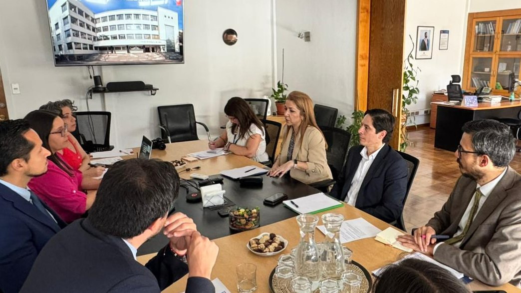 Instituto de Salud Pública de Chile tweet media