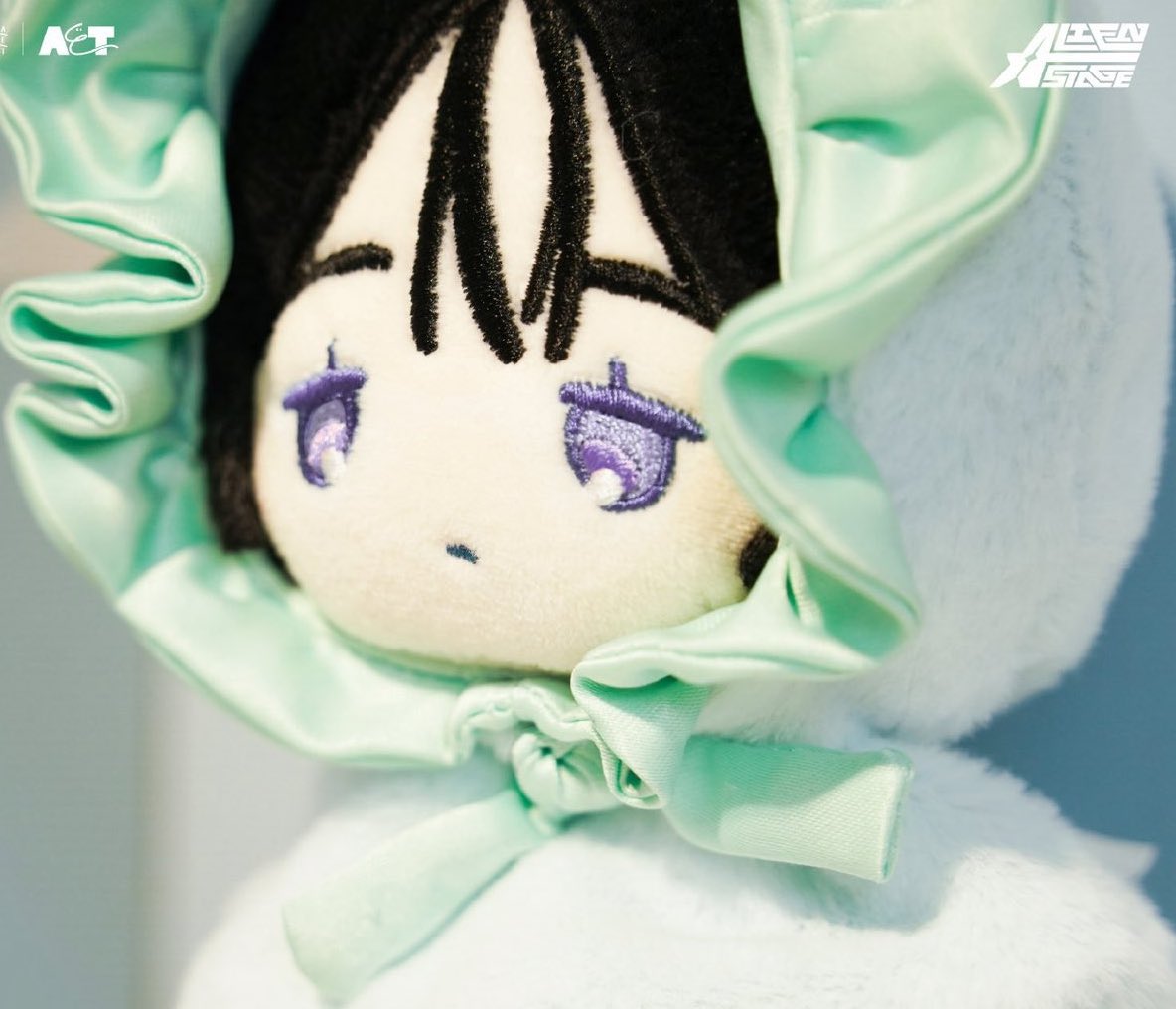 does she know she exists