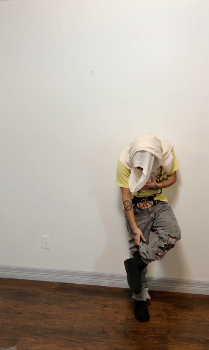 sickboyviolet's tweet photo. #outfit https://t.co/nDiN5O6UAc