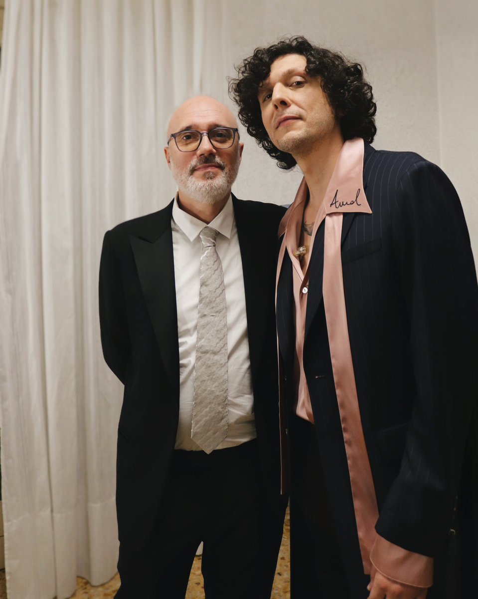 MetaErmal's tweet photo. Stasera di nuovo sul palco. #StellaStellina #Sanremo2026 https://t.co/pAv1SCCBGs
