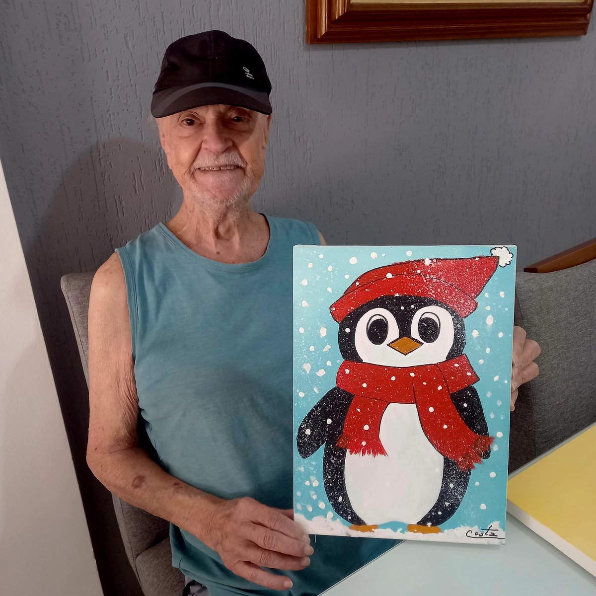 ACaixaLilas's tweet photo. Ele acabou de finalizar, gente, olhem que coisa linda esse pinguinzinho 🐧 https://t.co/RdpefbI6fc