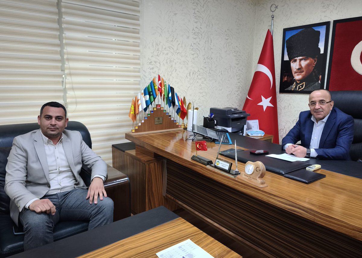 ahmettural32's tweet photo. 📍 AKSU
Aksu ve Çevresi Esnaf ve Sanatkârlar Kredi ve Kefalet Kooperatifi Başkanı Hasan Efe Üstün’ü ziyaret ederek kooperatifimizin çalışmaları, bölgedeki esnaf ve sanatkârlarımızın durumu ve gündeme ilişkin değerlendirmelerde bulunarak taleplerini aldık. 
#bizbuyukbiraileyiz https://t.co/ryjVsmb7UT