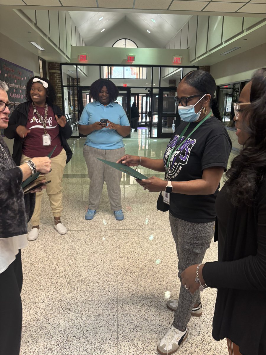 Owens Intermediate tweet media