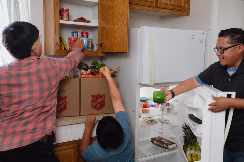 salarmynca's tweet photo. 🍎 For families facing tough choices, our food assistance programs, pantries, and fresh produce giveaways mean they can enjoy a meal without worry. 

It’s nourishment, comfort, and a little peace of mind in every bite. https://t.co/GJ0uJgtMmH