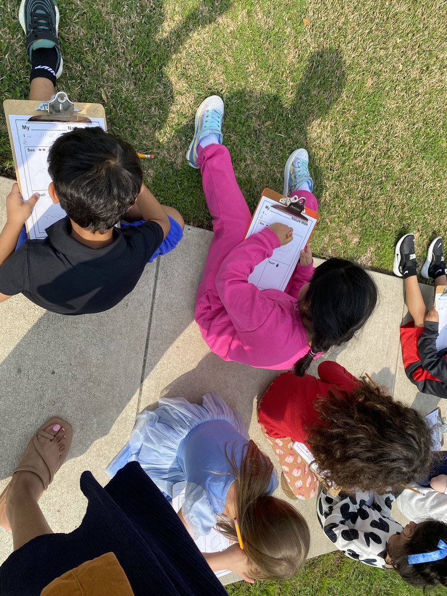 BBEPREK's tweet photo. Smiles, sunshine, and sensory learning! Our PreK students enjoyed a wonderful 5 senses nature walk filled with exploration and excitement. 👀👂🏼✋🏼👃🏼
#BBE #PreKisFUNdamental @FBISDEarlyChild @BBE_Bullfrogs https://t.co/YdDZoRqCsG