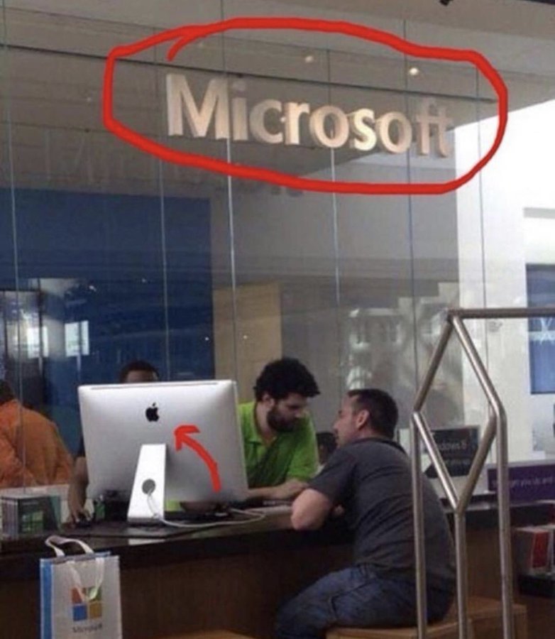 fidexcode's tweet photo. Maybe Microsoft has acquired apple https://t.co/zBZ21d5aH0