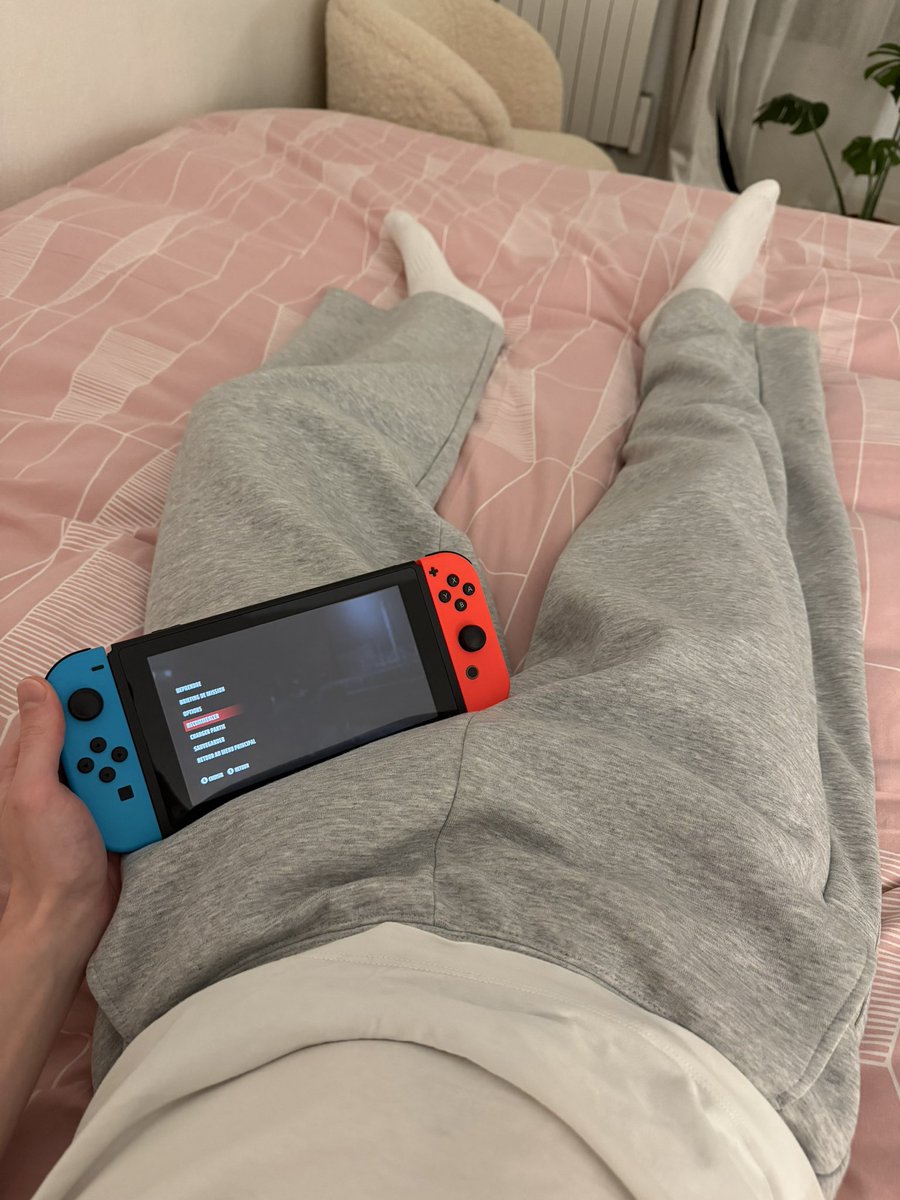 livreur en survet 14k tweet media