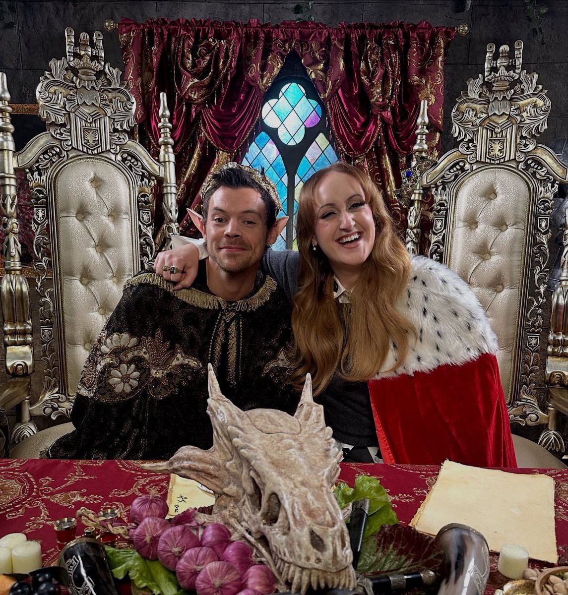 hsdaily's tweet photo. “THE REALM WELCOMES …… (!!!!!!!!!!!!!!!!!????😭) LORD HARRY STYLES TO THE ROYAL COURT!!!!!!!!⚔️🛡️🐉🏰

Girl like pause. PAUSEEEE HANG on LET ME TELL YOU SOMETHING LEMME TELL YOU SOMETHING!!!!!!!!! When I tell you words fail me …… I mean words FAIL ME !!!!!!!! WHAT THE FUCK ARE WE TALKING ABOUT !!!!!!!!!!!!!!!!!!!!!!!! HEYYYYY GUYS WHAT ARE WE DOINGGGGGG ITS NOT A BIT ANYMORE

Harry- what a pleasure and privilege to sit in your company! A man who genuinely raised me and gifted teenage Brittany (and so many other young fangirls) a worldview steeped in empathy, kindness, fun, and grace. My first ever tattoo was TPWK: treat people with kindness, and while it’s a simple enough phrase, it proves to sometimes be remarkably difficult in practice. In a scary world chock-full of division, hate speech, a global rise of conservatism, oppressive legislation, police states, censorship, and a disappearing respect for nuance…to me Harry has always been a beacon of golden light— a reminder that sometimes you need to BE the kindness missing from the world. It’s so much bigger than Harry, it’s a message that continues to ripple & create tidal waves of hope! 

I’ll never shut up about the power of fandom, the power of women loving the shit they love OUT LOUD!!! the power of community and an unabashed sharing of interests and passions. The power of whimsy!!!!! Life is too short!!! Make the fan account write the fan fiction make the art go to the show make a friend! Some of the best friendships in my life can be traced back to One Direction. To coordinating outfits for a Harry show. To setting an alarm for pre-sales and single drops. The inside jokes and memes and lock-screens and theories and analyses and interpretation and bonding, all from a shared source of joy! I love being a fangirl!!!!!!!!! holy shit!!!!!!

Thank you @hshq for trusting me with this opportunity and thank you @Harry_Styles for your light! Kiss All The Time, Disco Occasionally drops March 6!!!!!! 🪩🪩🪩💖🩵

& thank you to my AMAZING crew & writers & publicists and team and EVERYONE who works on royal court!!! what a dream!!!” (via brittany_broski)
