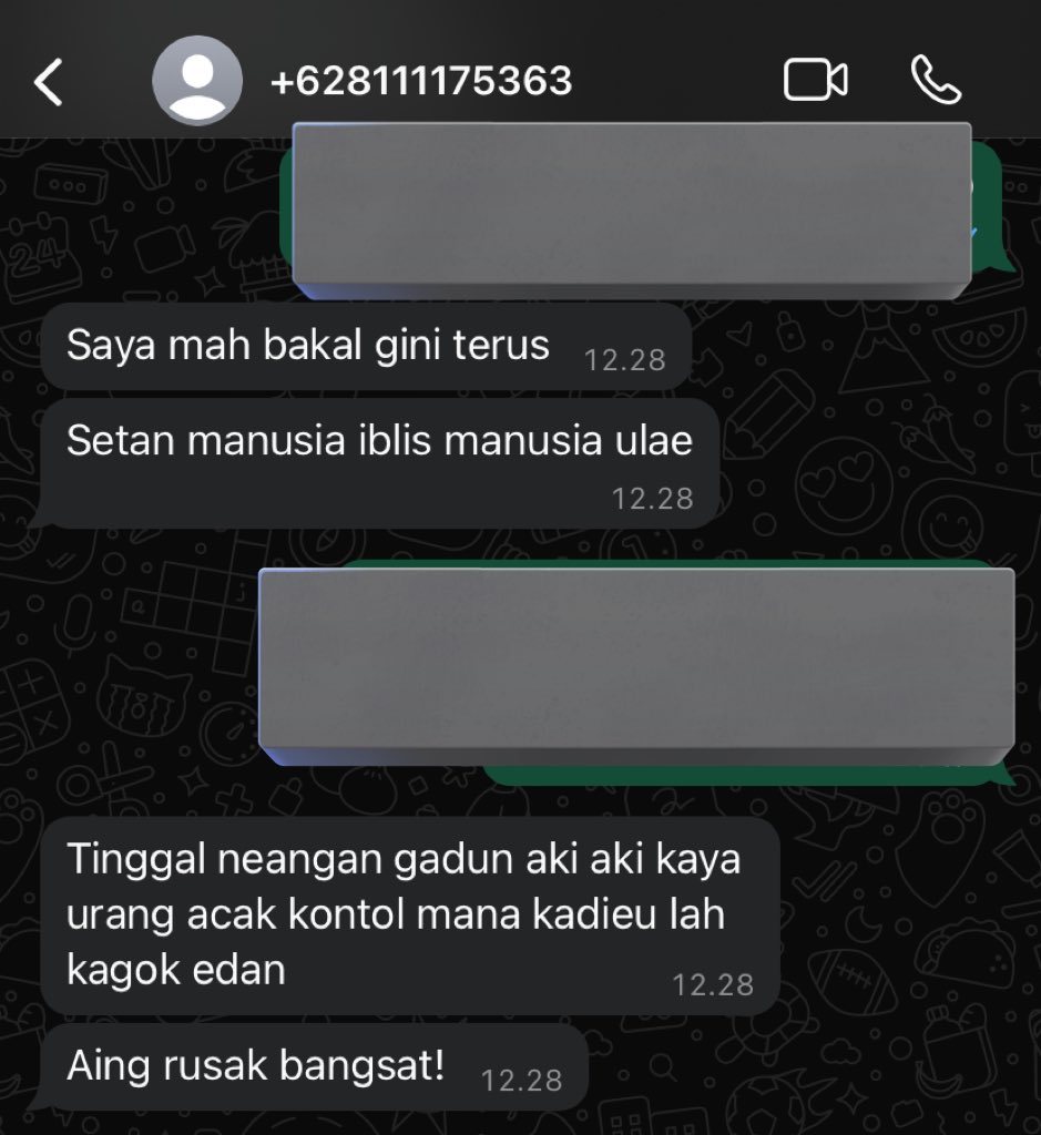 Rydakiko's tweet photo. SEX SCAM. Modus yg lebih jijik drpd love scam. Bukan isapan jempol, si rida sendiri yg bertekad untuk terus melakukan pelacurannya sejak ia kabur desember 2024.
Kagok edan ceunah. Mengaburkan hasil penipuannya dgn istilah “hutang”. Kemana uangnya kok ga kaya2? malah murtad. Gila. https://t.co/vlA9RiQBUE